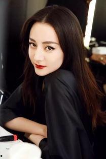 新疆娱乐圈爆料女明星,女明星背后的故事揭露